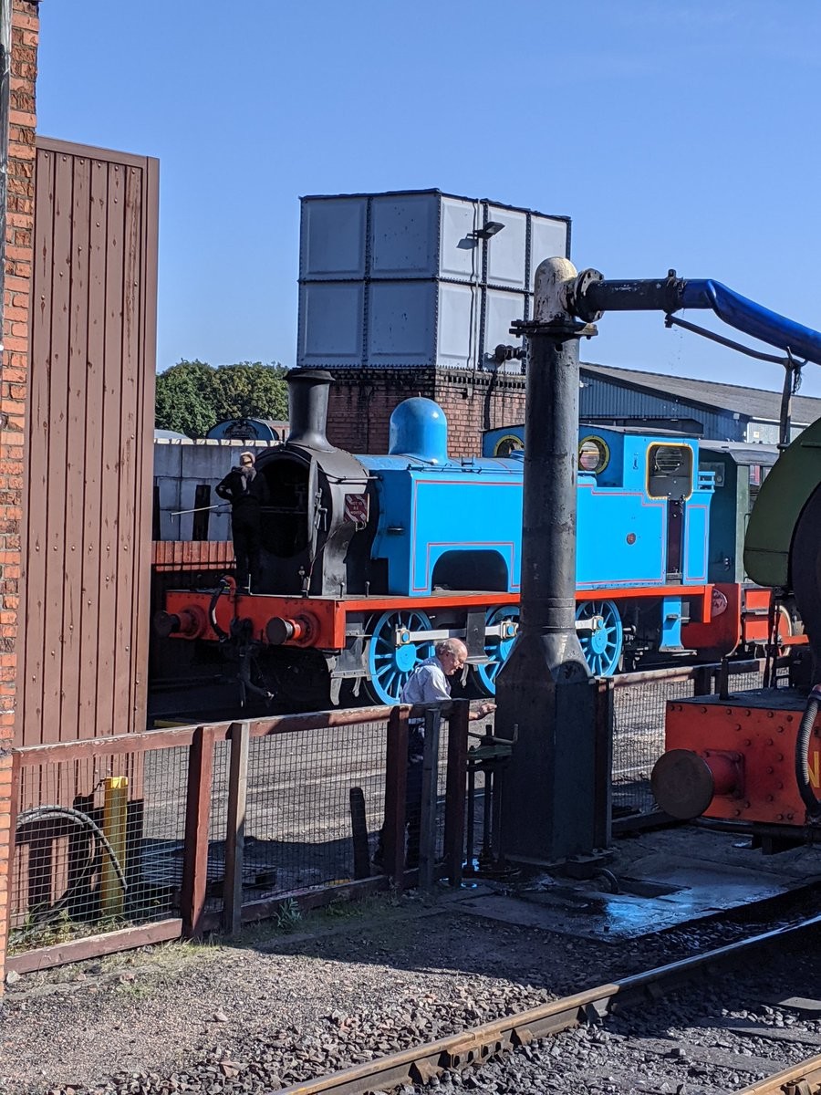 Thomas the tank engine missing his face